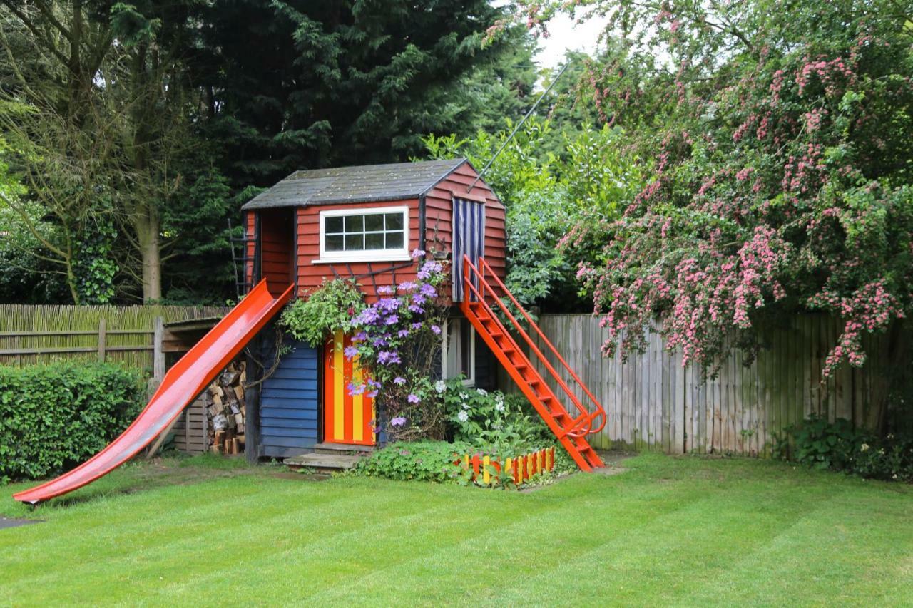 Surlingham Lodge Garden Cottage In Rspb Village Near Norwich Exterior photo